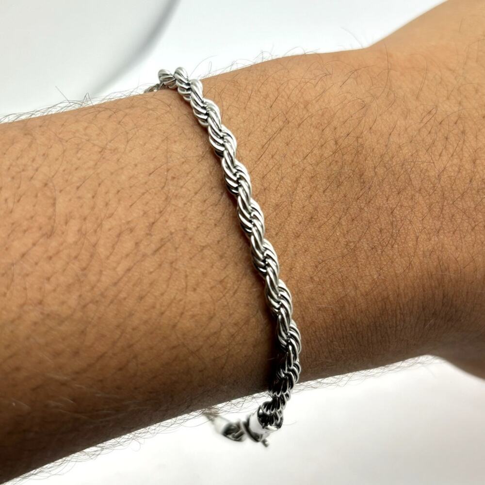 Elegant Silver Rope Chain Bracelet